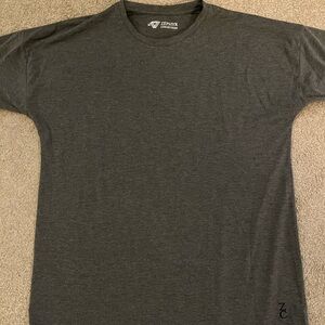 Zephyr Collection grey tee (L)